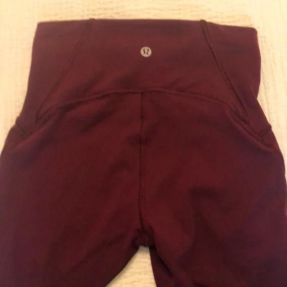 Lululemon Rival Crop - Picture 2 of 5